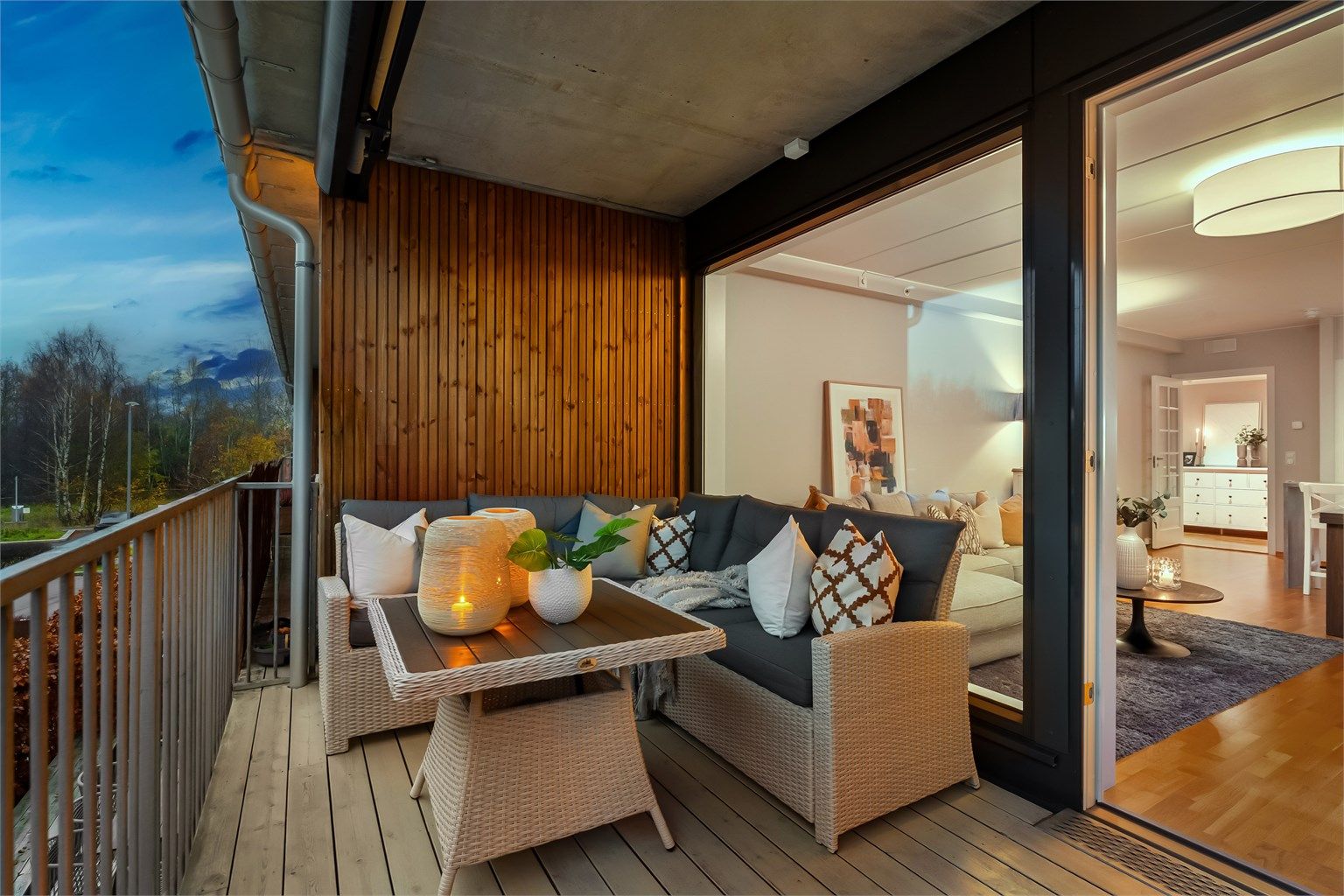 Dette er en gjennomgående 3-roms endeleilighet på 85 kvm i moderne bygg fra 2016