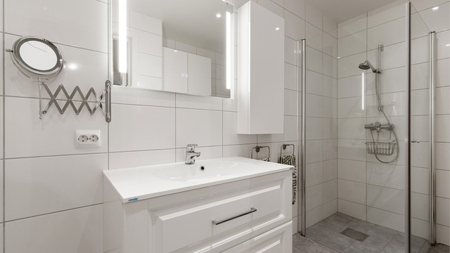 Bad 2 - Pent flislagt bad i 2.etg