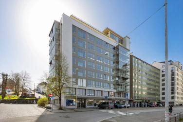 C. Sundts Gate 36! Her ligger du midt i "smørøye" i Bergen sentrum. Leiligheten ligger 5 etasje. 