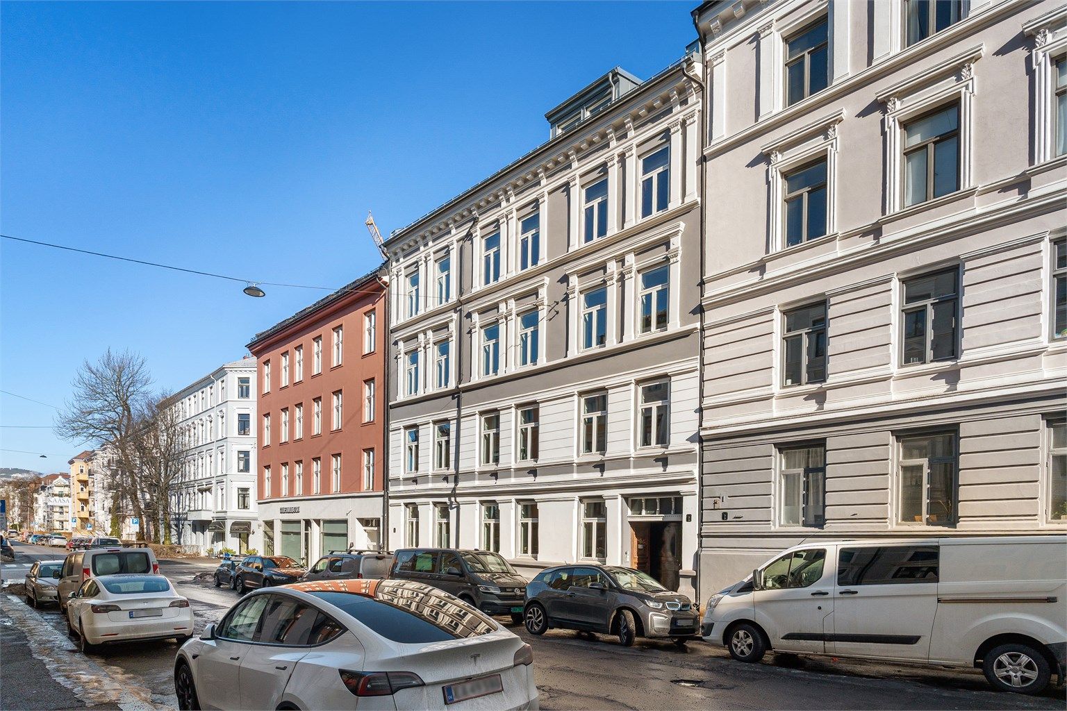 Her bor du sentralt på Majorstuen, med umiddelbar nærhet til alt du trenger.