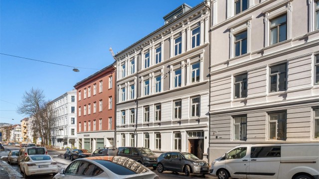 Her bor du sentralt på Majorstuen, med umiddelbar nærhet til alt du trenger.