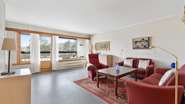 Robin Lauritzen v/ Krogsveen har gleden av å presentere Odvar Solbergs vei 212!