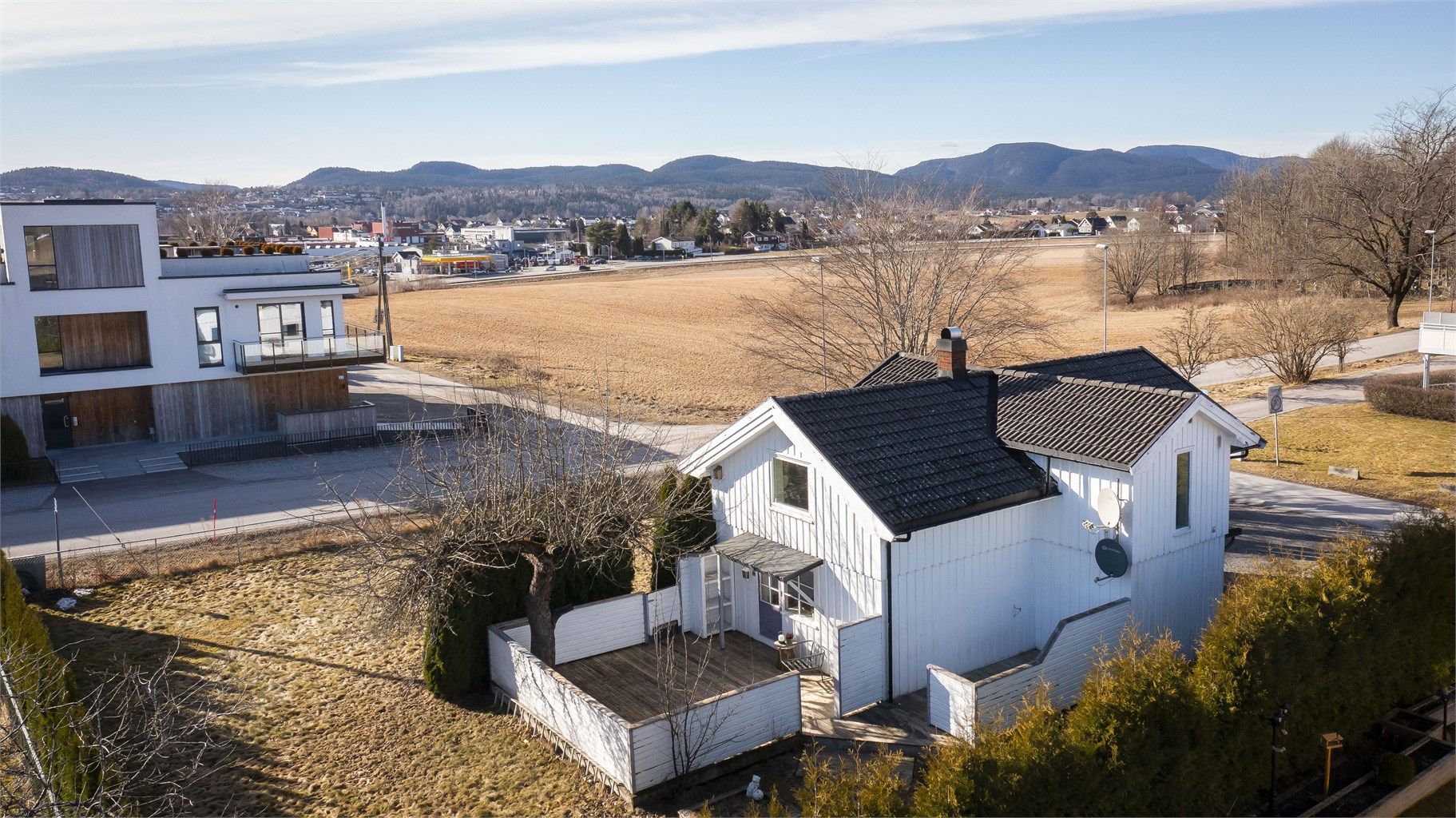 Gode uteområder for sosiale samlinger. Her er det god plass til hagemøblement. Foto: Danny Twang.
