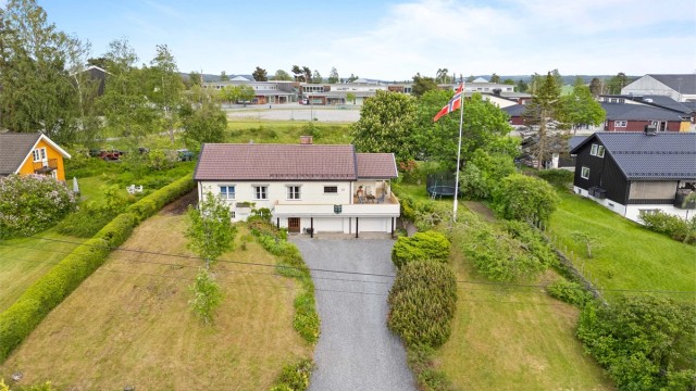 Eiendomsmegler Krogsveen avd. Årnes har gleden av å presentere Silovegen 87!