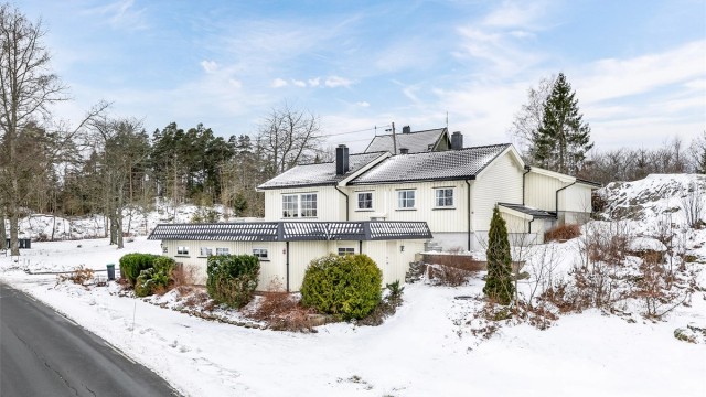 Velkommen til Balkeveien 95 -formidlet av Krogsveen.
Fotograf; Børge Oppegård.