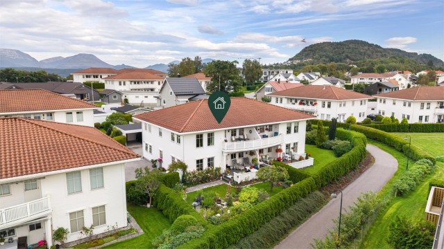 Velkommen til Høgvollvegen 35C, presentert av Eiendomsmegler/Fagansvarlig Even Roth