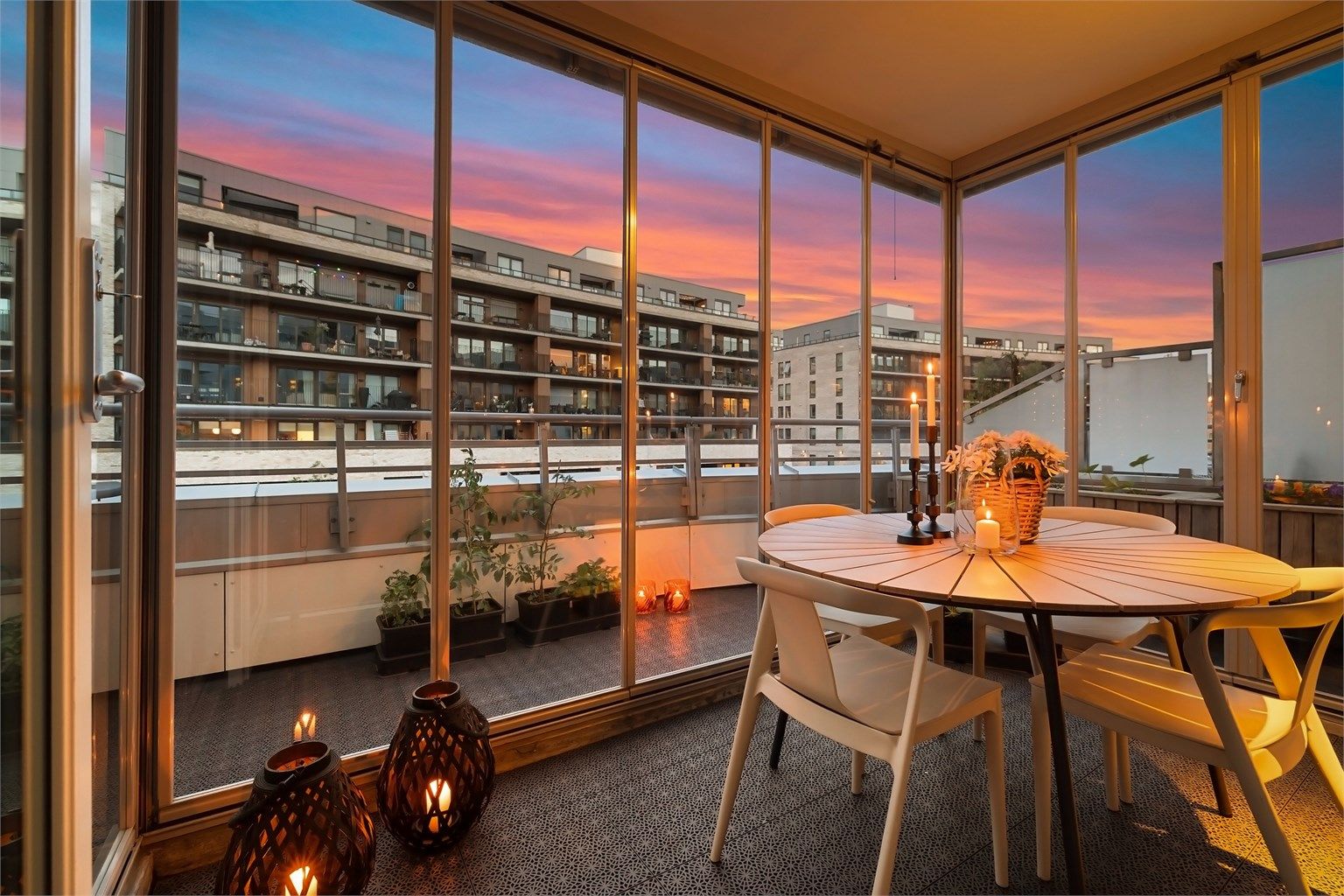 Vinterhagen gir bruksmuligheter året rundt, og et ekstra rom i leiligheten