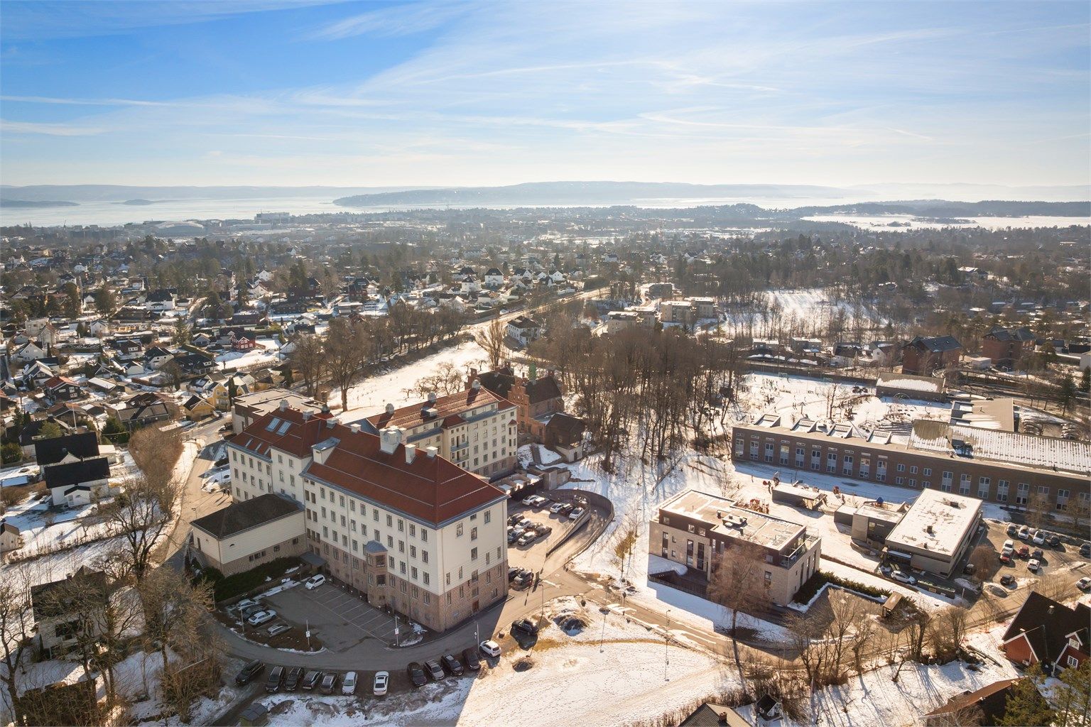 Sameiet har ingen registrert gjeld, noe som gir en forutsigbar økonomi.