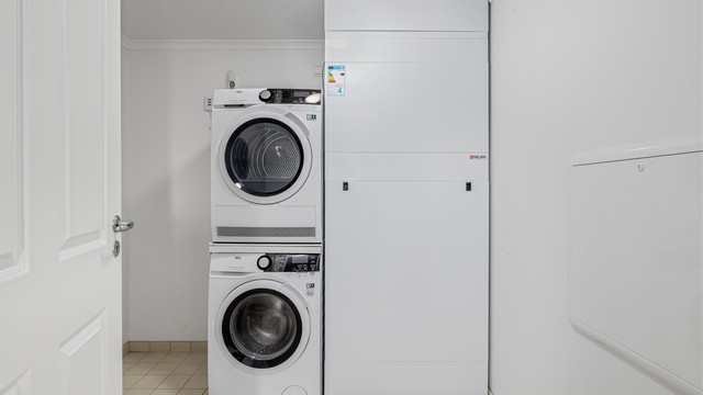 Vaskerom med opplegg til vaskemaskin og ventilasjonsanlegget.