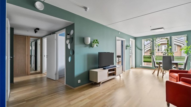 Velkommen til Tormod Knutsens veg 1. En pen selveierleilighet med 2 gode soverom.