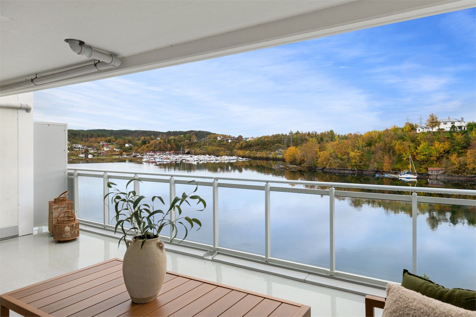 Fredsberg er et stille og fredelig område i Larsgården, "midt" mellom bysentrum og handelssentrummet på Moa