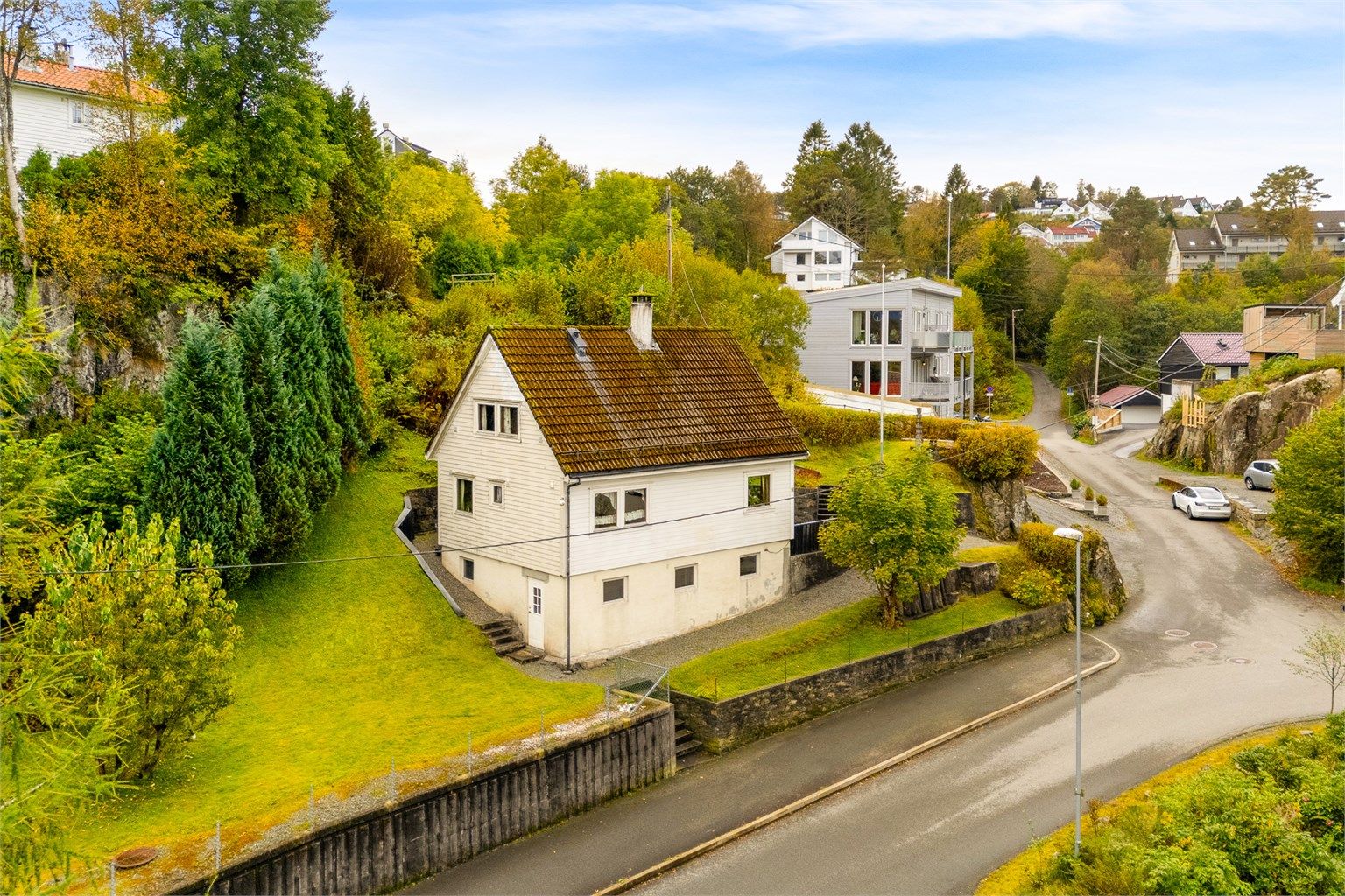 Velkommen til Søvikmarka 10 i grønne fine omgivelser presentert av Jan-Erik Larsen i Krogsveen Bergen sentrum