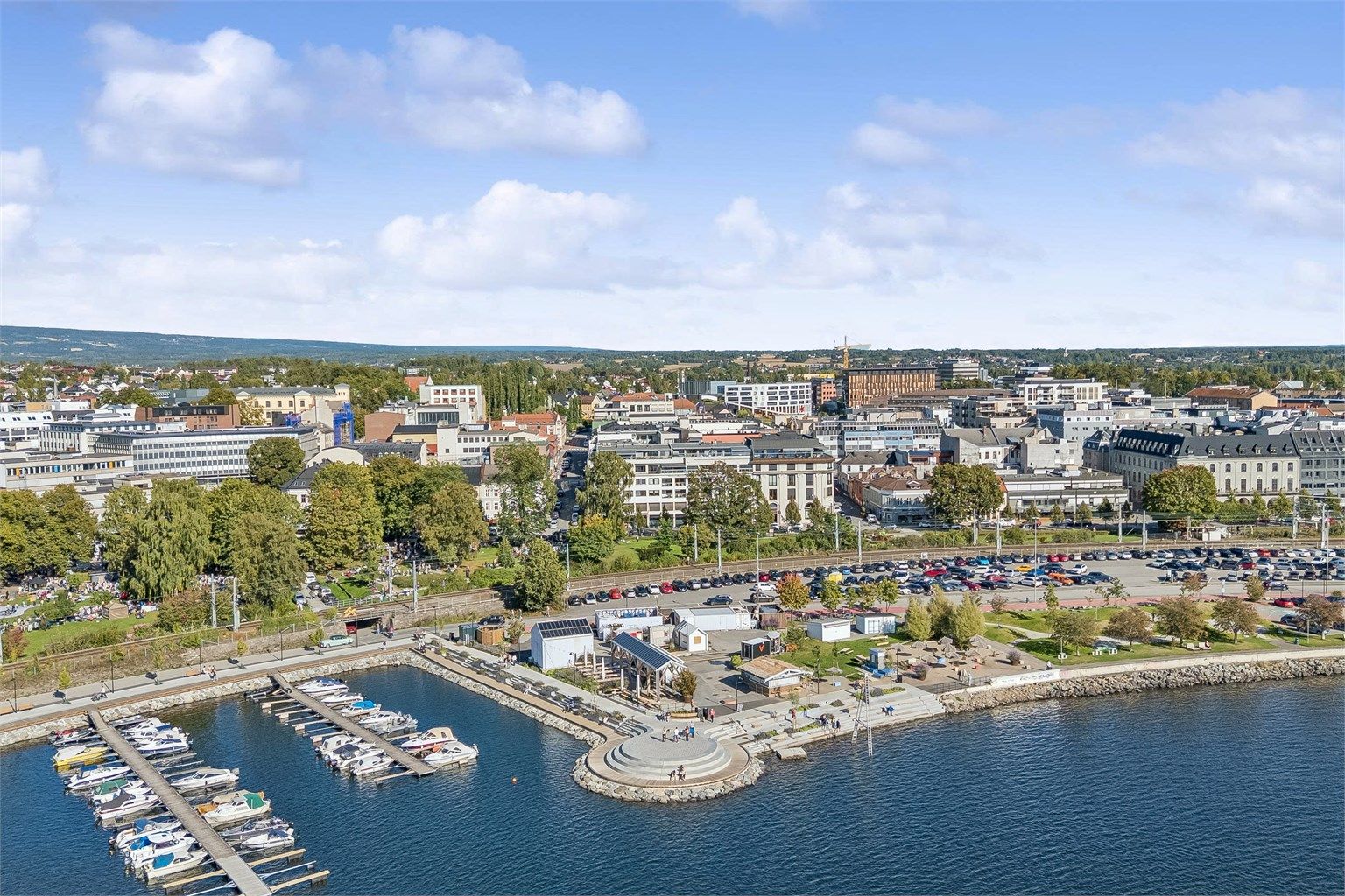Oversikt over sentrum og Mjøsfronten