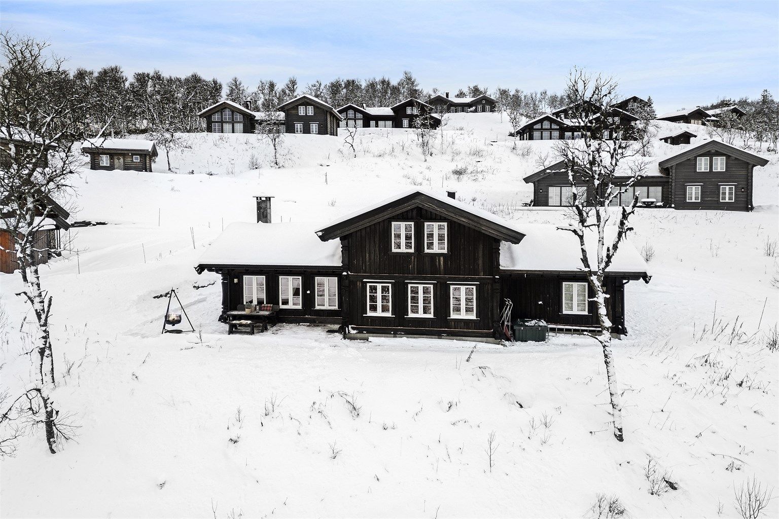 Hytta er oppført av kvalitetsleverandøren Flatdal Handlaft. Foto: Christian Thorsbye