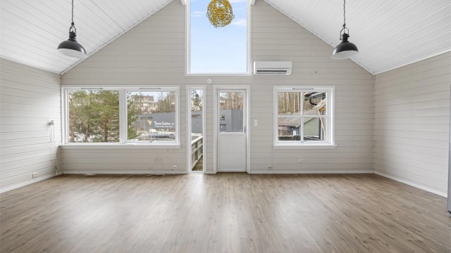 Eiendomsmegler Krogsveen v/Lene Gran Jensen ønsker velkommen til Budalen 2J!