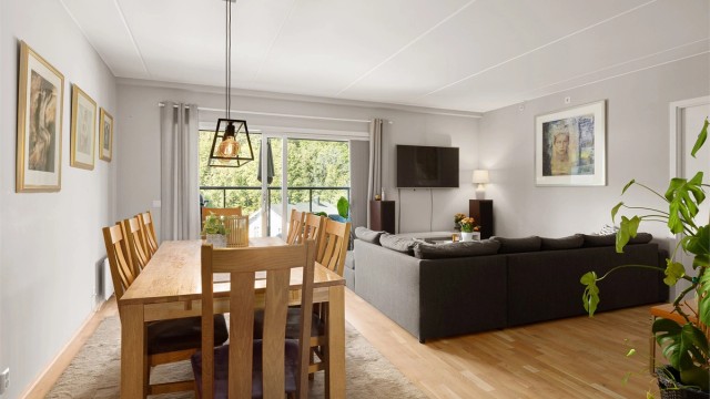 Leiligheten har en gjennomgående god standard og planløsning. Foto: Eiendomsfoto AS