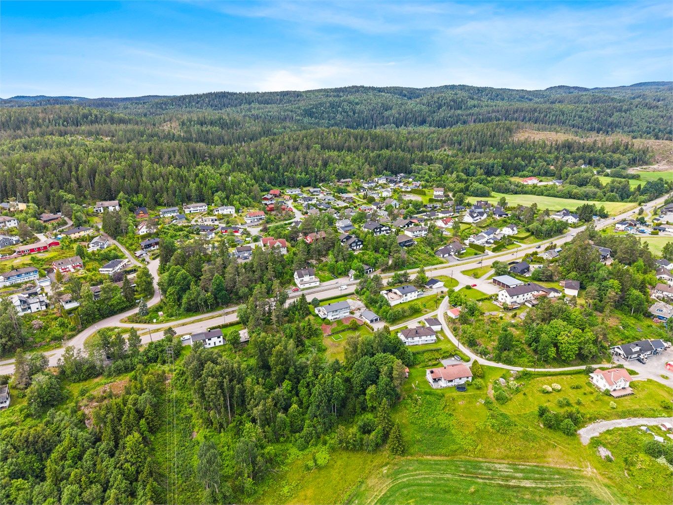 Området er veletablert med hovedsakelig eneboligbebyggelse.