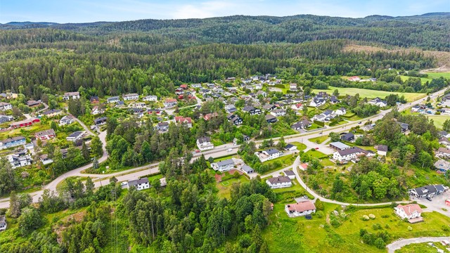 Området er veletablert med hovedsakelig eneboligbebyggelse.