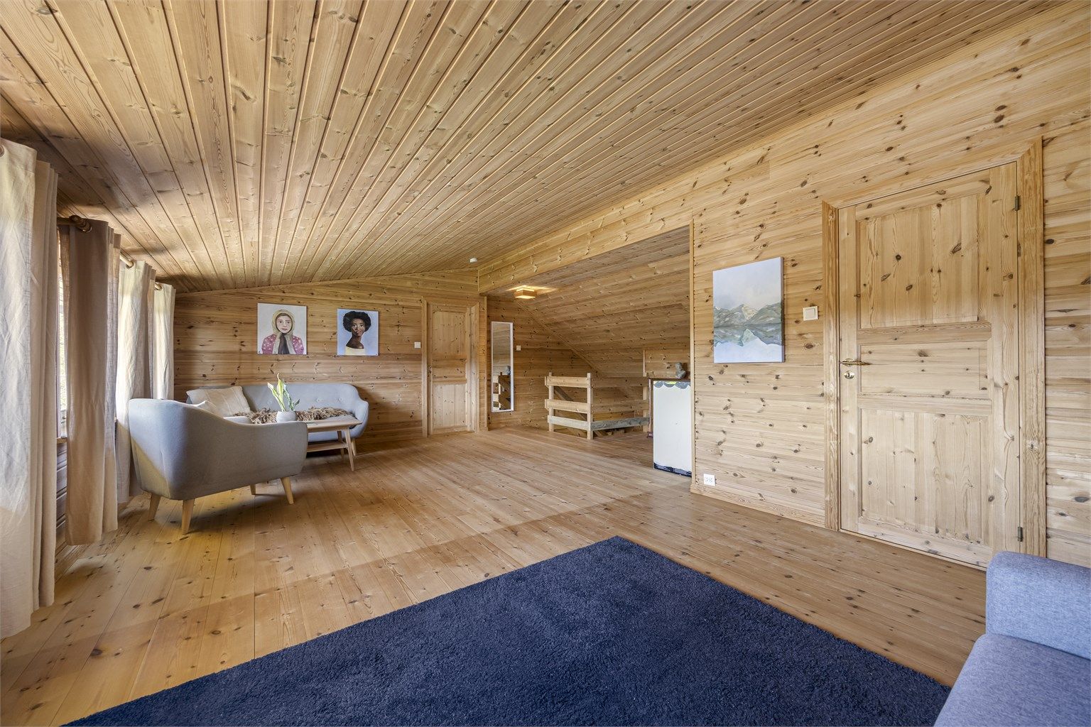 Loftstuen (ikke omsøkt).