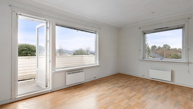 Fra stuen kan du gå rett ut på verandaen