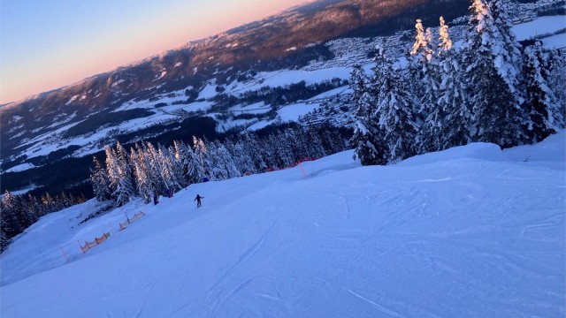 Selgers private bilder Varingskollen ligger 15 minutter unna i bil.