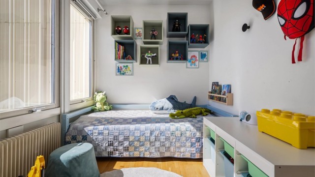 Passer fint som barnerom, gjesterom eller kontor.