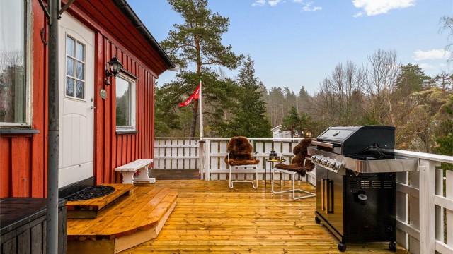 Det er grilling og utekos på terrassen så lenge været tillater det.