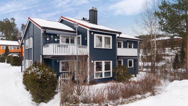 Velkommen til Sløssåsveien 2B - 3-roms leilighet i 1. etasje med trappefri adkomst.