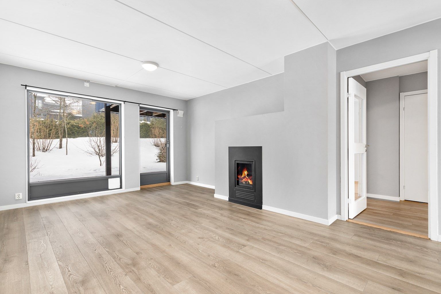 Her får du en lys og gjennomgående 2-roms leilighet på Korpåsen.