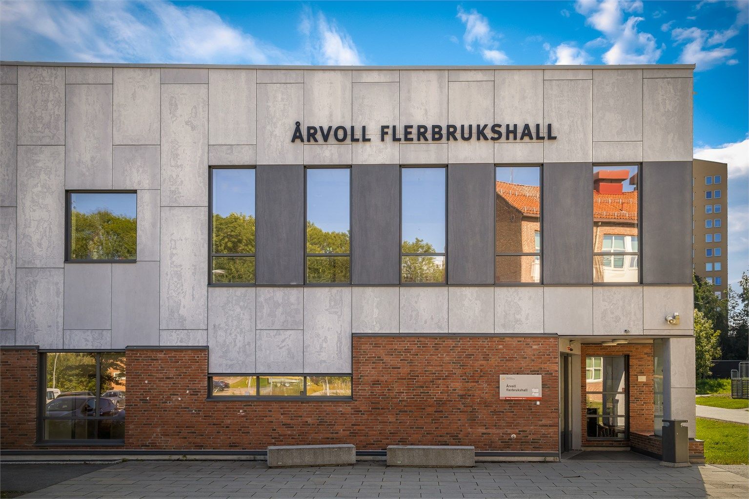 Her ligger også Årvoll flerbrukshall