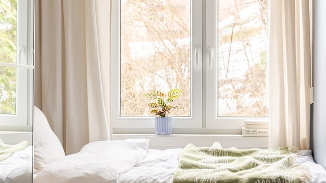 Soverommet passer fint som barnerom, gjesterom eller kontor.