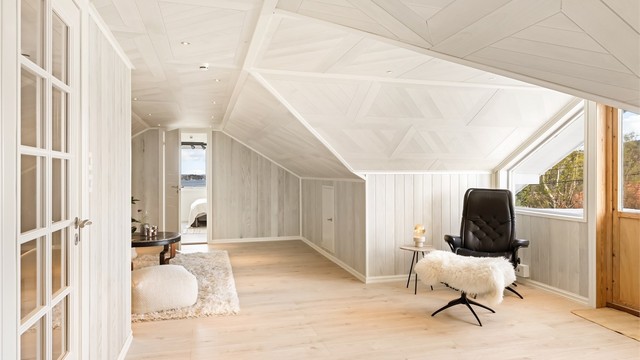 Stor og åpen loftstue med flere bruksmuligheter (Loftsetasjen er iht. godkjente tegninger et uinnredet loft - Se informasjon under punkt ferdigattest i salgsoppgaven)