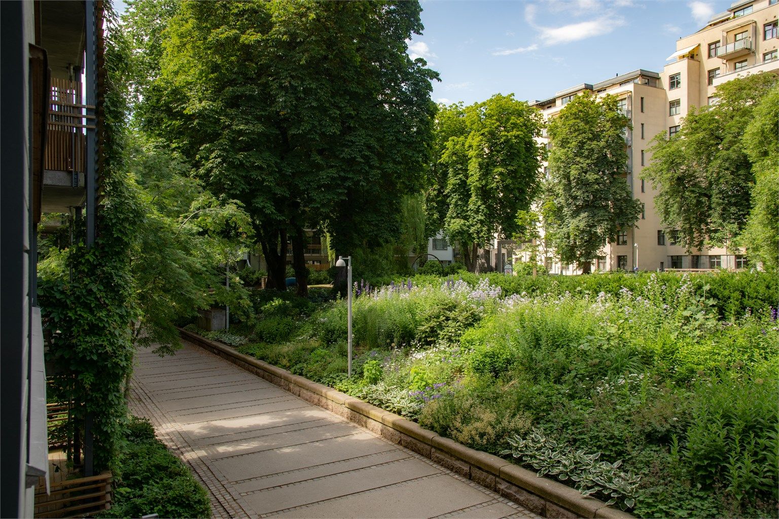 Pilestredet Park er et unikt boligområde med velstelte grøntarealer midt i sentrum.