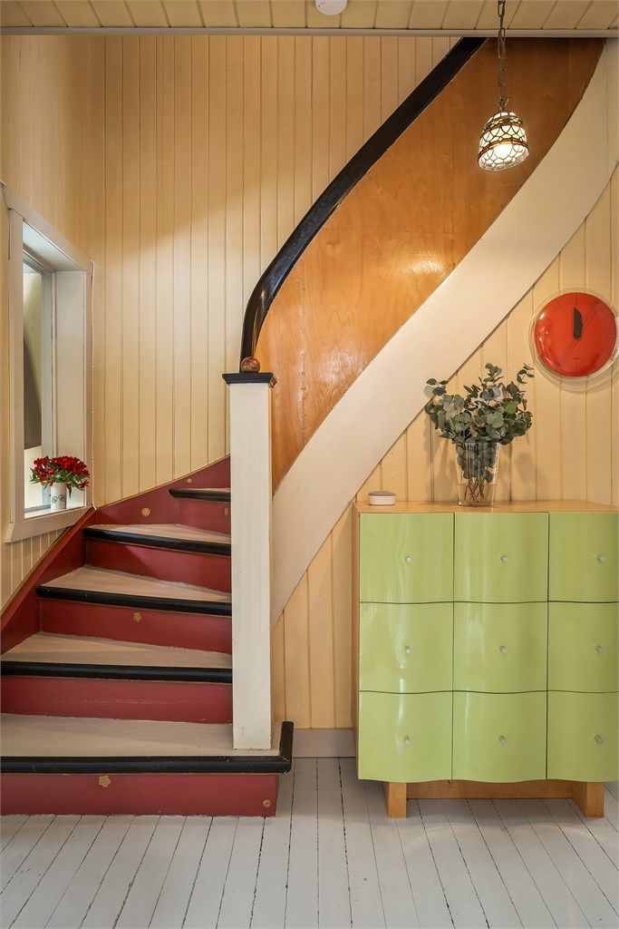 Trapp opp til 2. etasje 