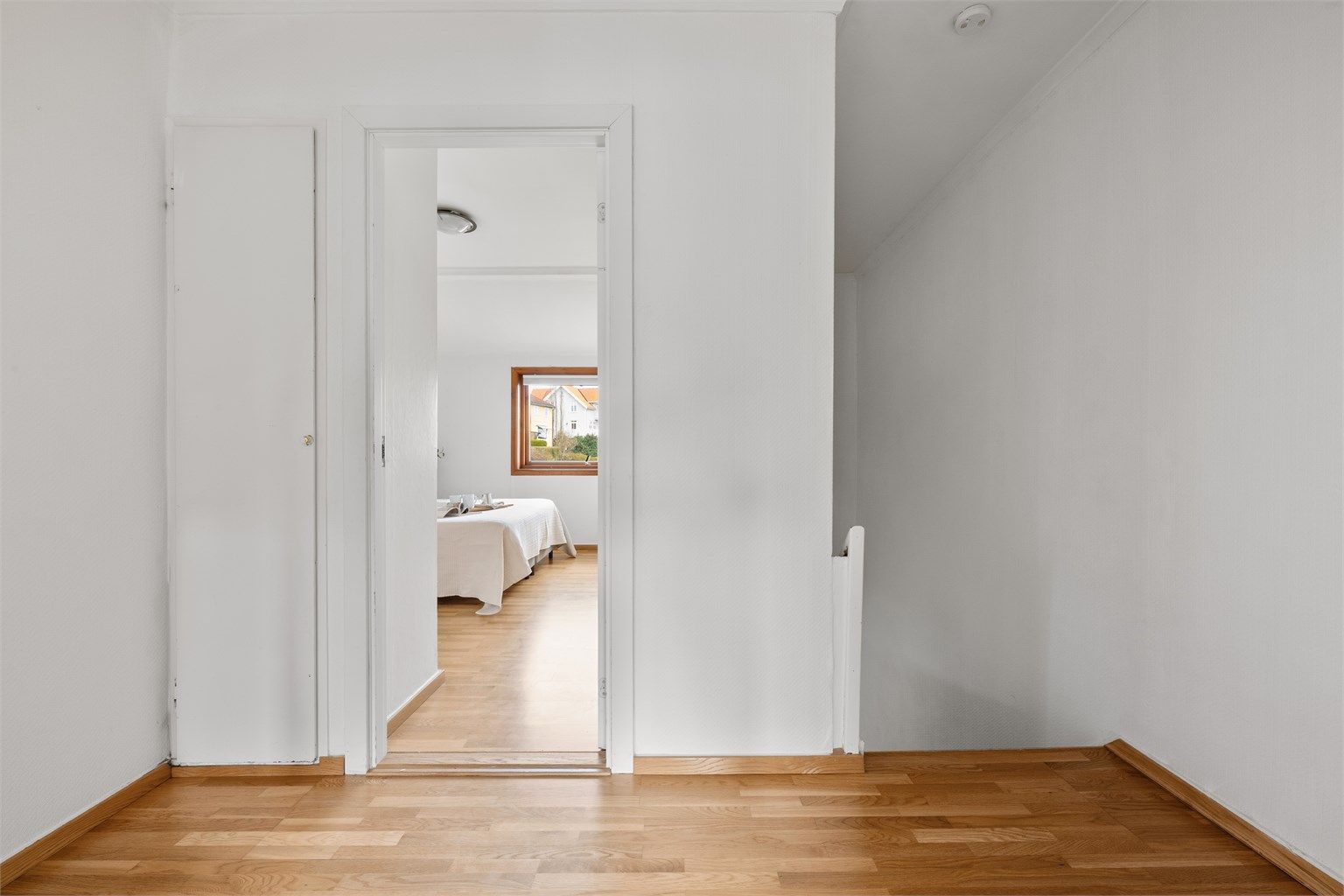 
I denne etasjen finner man 3 soverom og bad.