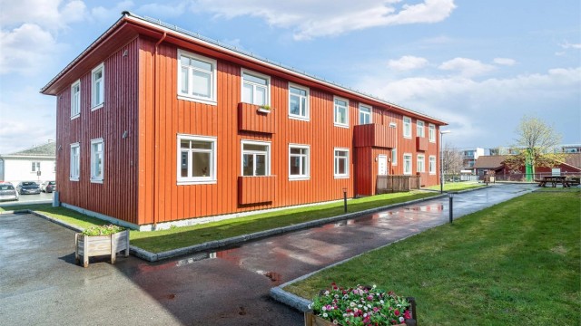 Bygget er fra 2014 og reist samme ærverdig stil som Persaunet Leir forøvrig