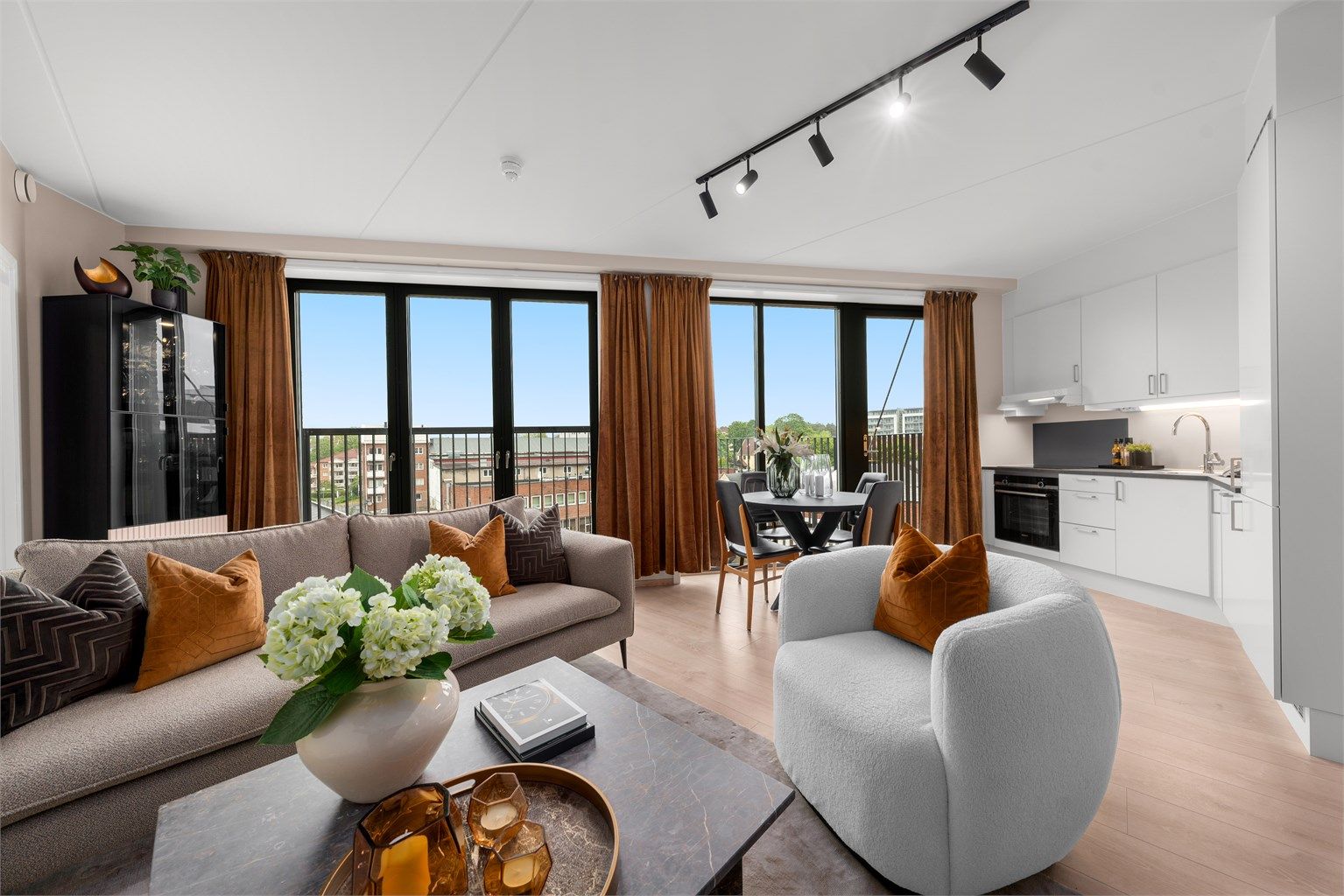 Velkommen til Malerhaugveien 41 - Presentert av Alice U. Lundberg v/Krogsveen 