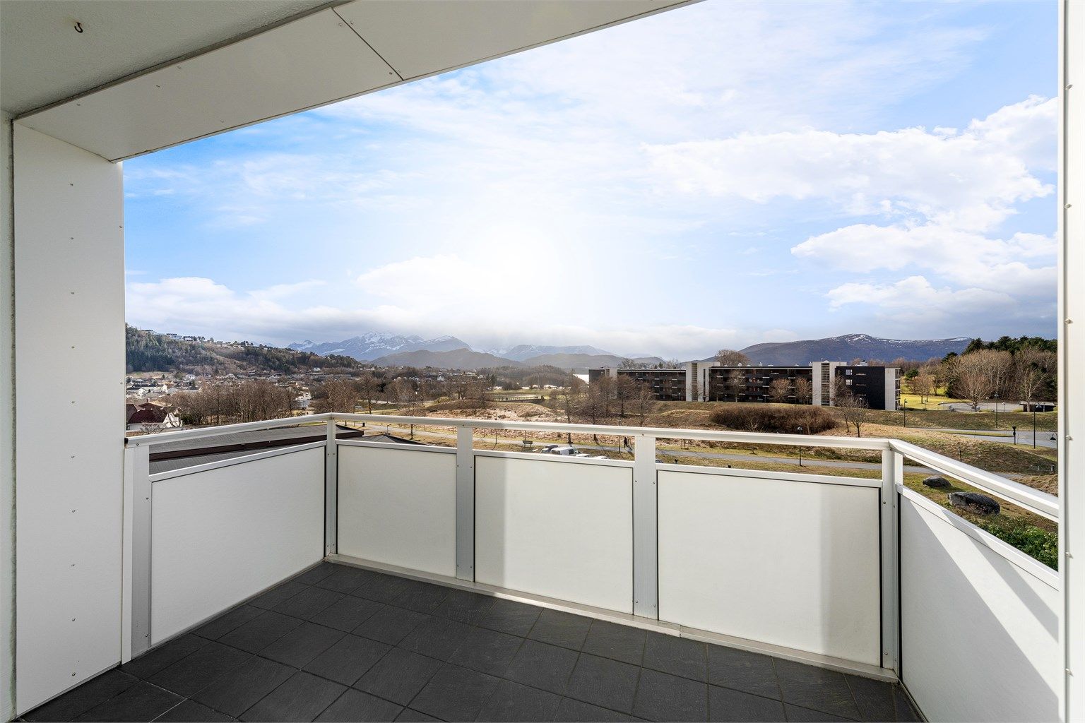 Velkommen til Vestre Aspehaug 3 presentert av Krogsveen  v/Eiendomsmegler/Partner Marit Stuen Aursnes