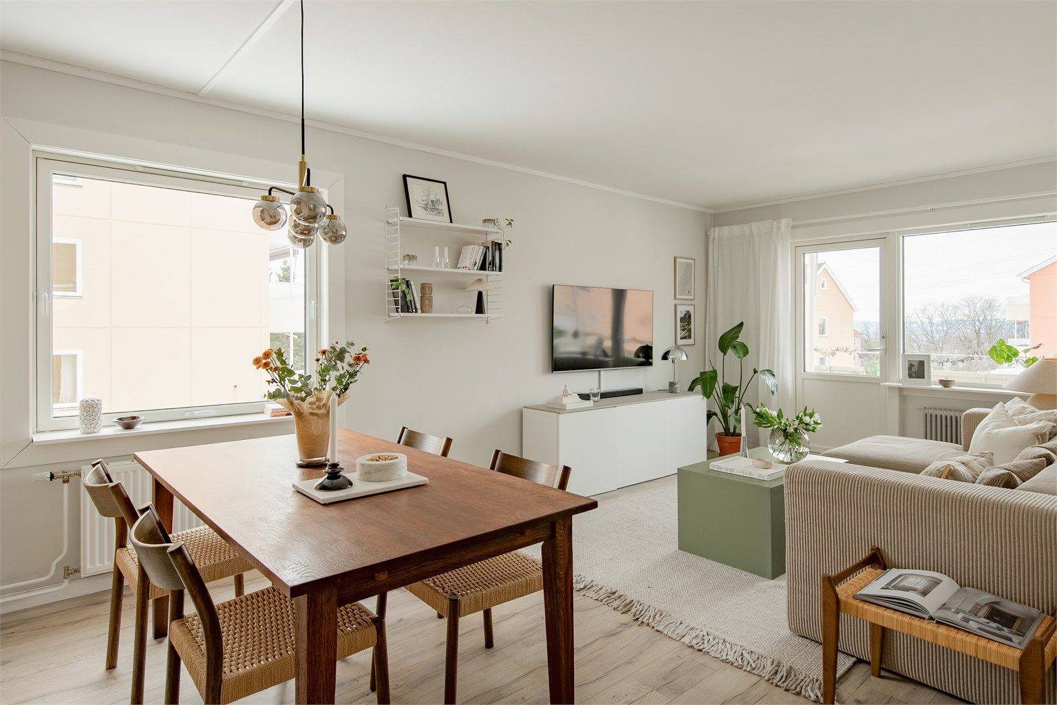 Velkommen til Traverveien 24 - Presentert av Eiendomsmegler Krogsveen v/Sunniva Østigård! Foto: Lars Gartå.