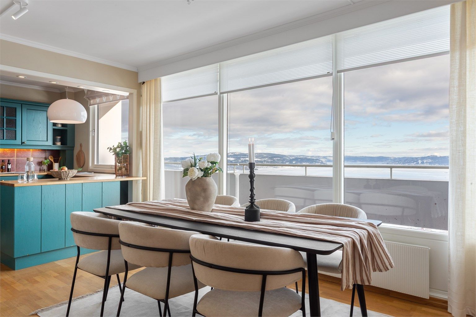 Flott utsikt fra spisestuen