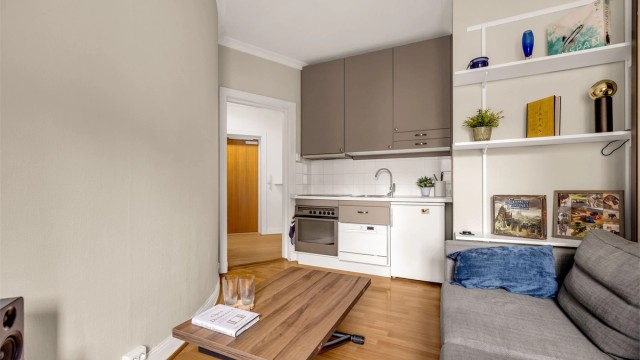 Stille og tilbaketrukket beliggenhet i byggets 4 etasje. Foto: Studio Solberg