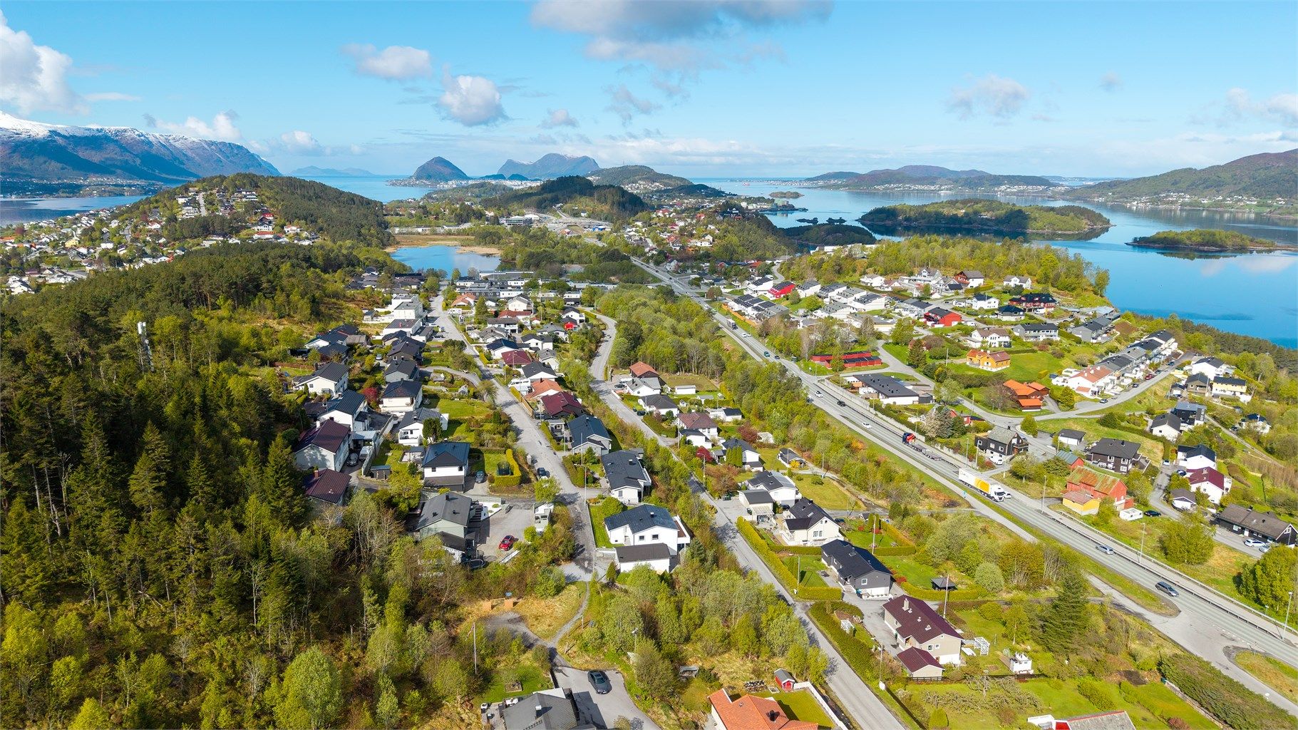 Fine turmuligheter i nærområdet, blant annet rundt Lerstadvannet og på Høgenakken.