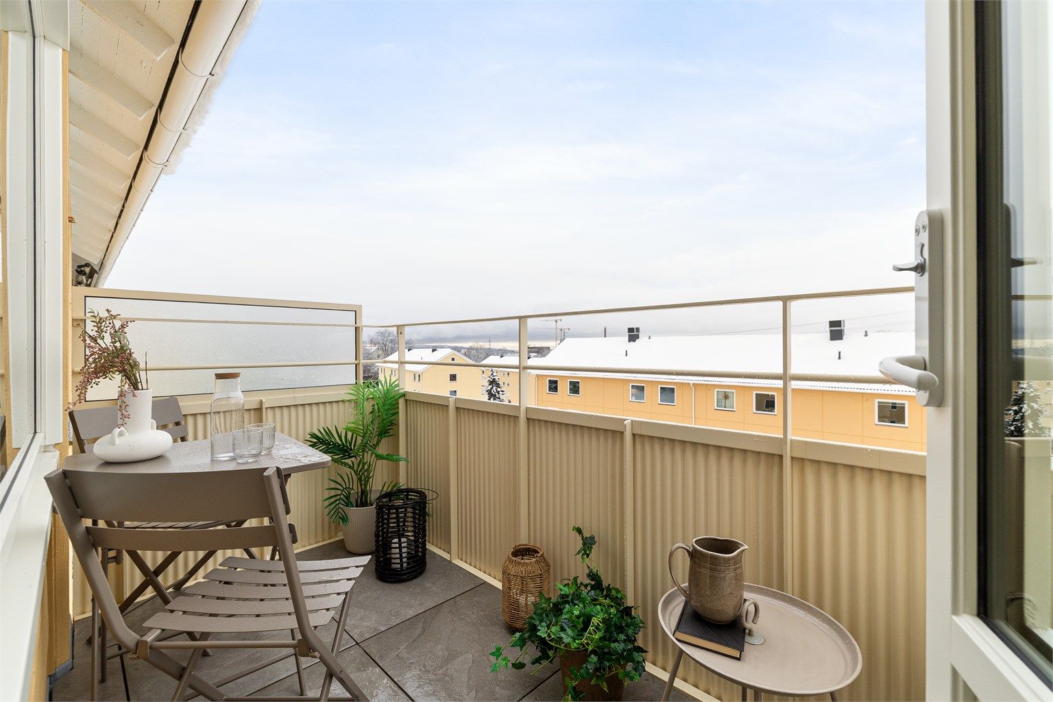  En lekker, topp- og endeleilighet med solrik, vestvendt balkong og god standard!