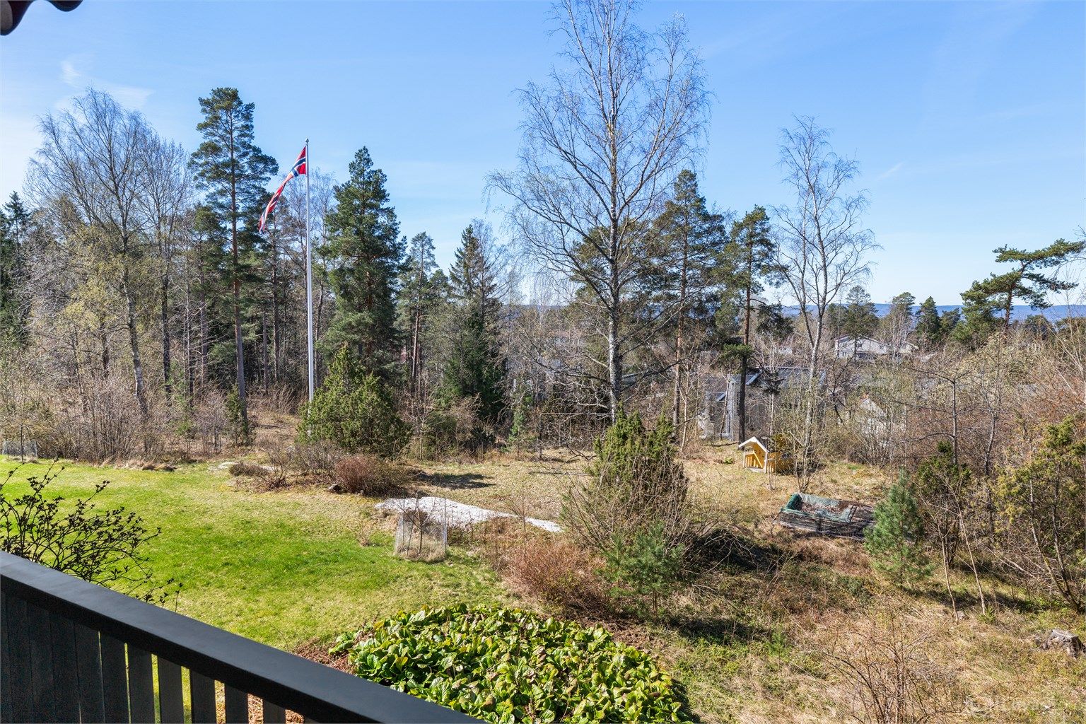 Utsikt over de frodige og rolige omgivelsene