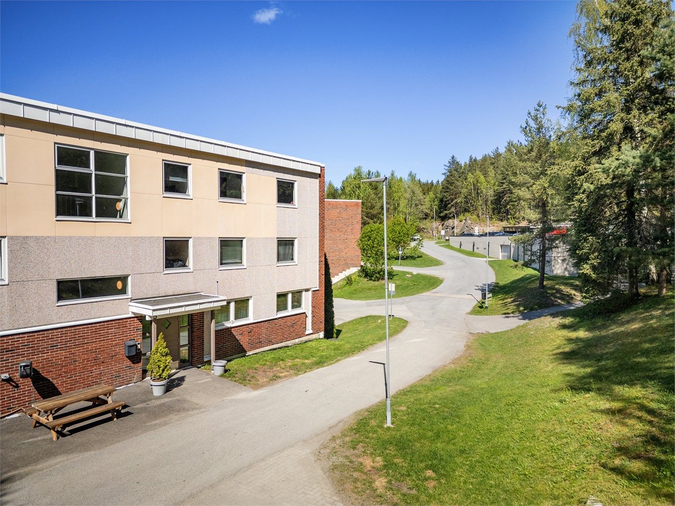 Leiligheten disponerer en bod i byggets 1. etasje på ca. 5 kvm