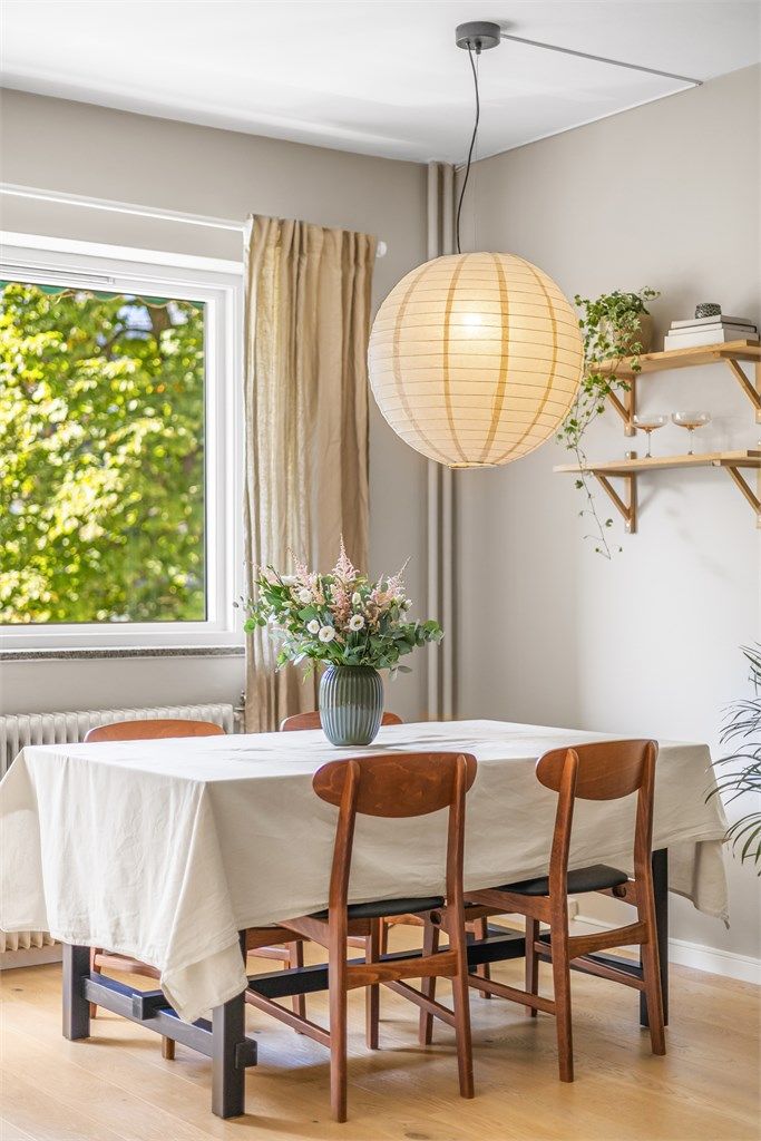 Videre inn i boligen.