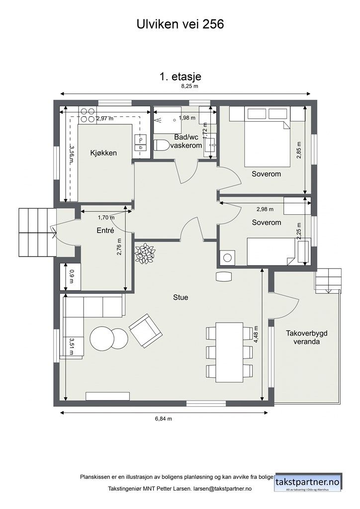 Boligen har en arealeffektiv planløsning på ett plan, med to soverom og adskilt stue og kjøkken.