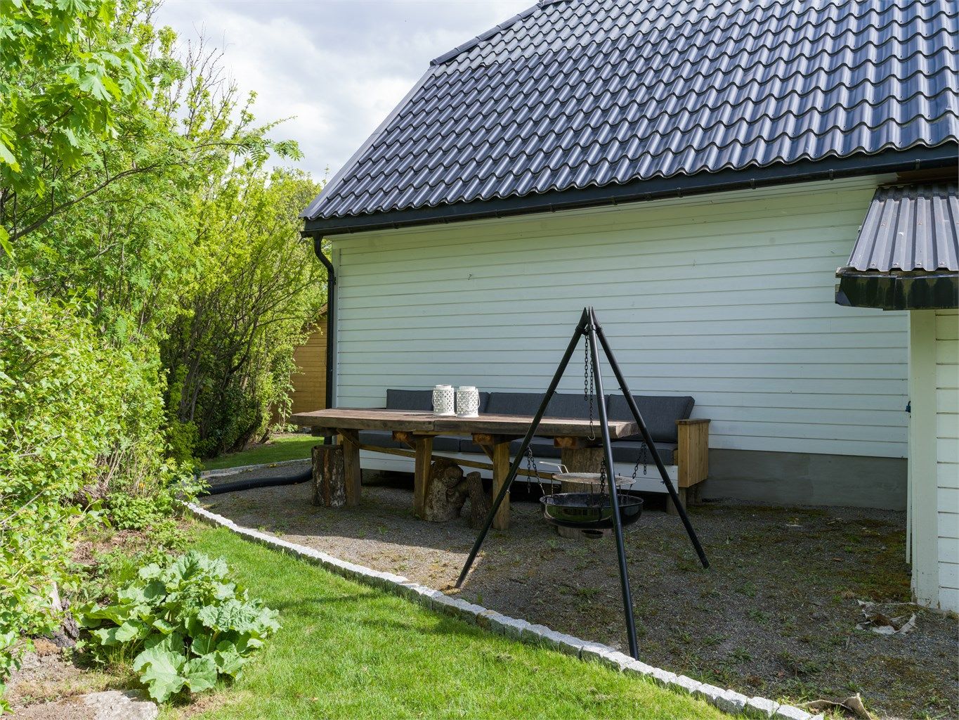 Sittegruppe bak garasjen 
