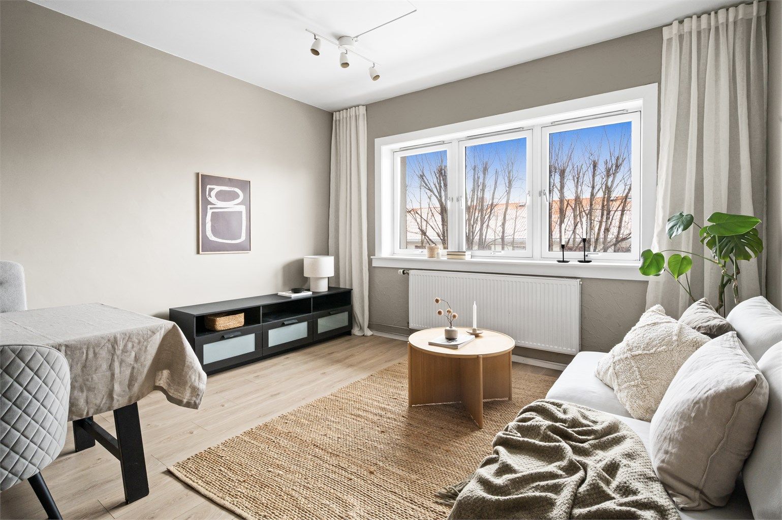 Velkommen til Griffenfeldts gate 17C - Presentert av Eiendomsmegler Krogsveen v/Emilie Lie! Foto: Peter Futo.