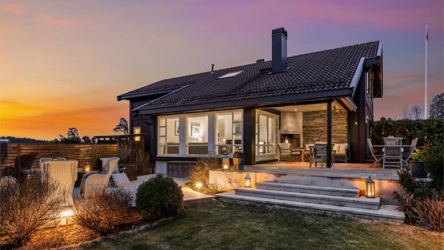 Arkitekttegnet enebolig med hybel